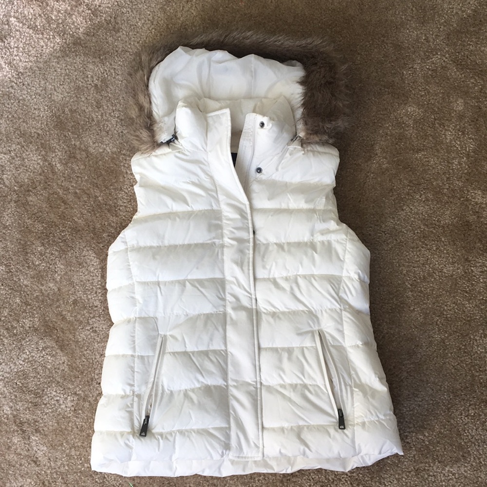 White jacket vest with hood